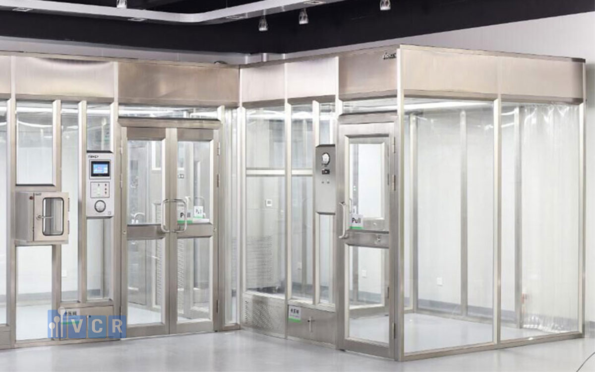 Softwall CLEANBOOTH tạo ranh giới vùng sạch bằng cấu trúc nào?